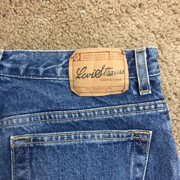 Vintage Levi’s cutoff jeans relaxed fit boyfriend - Picture 5 of 6